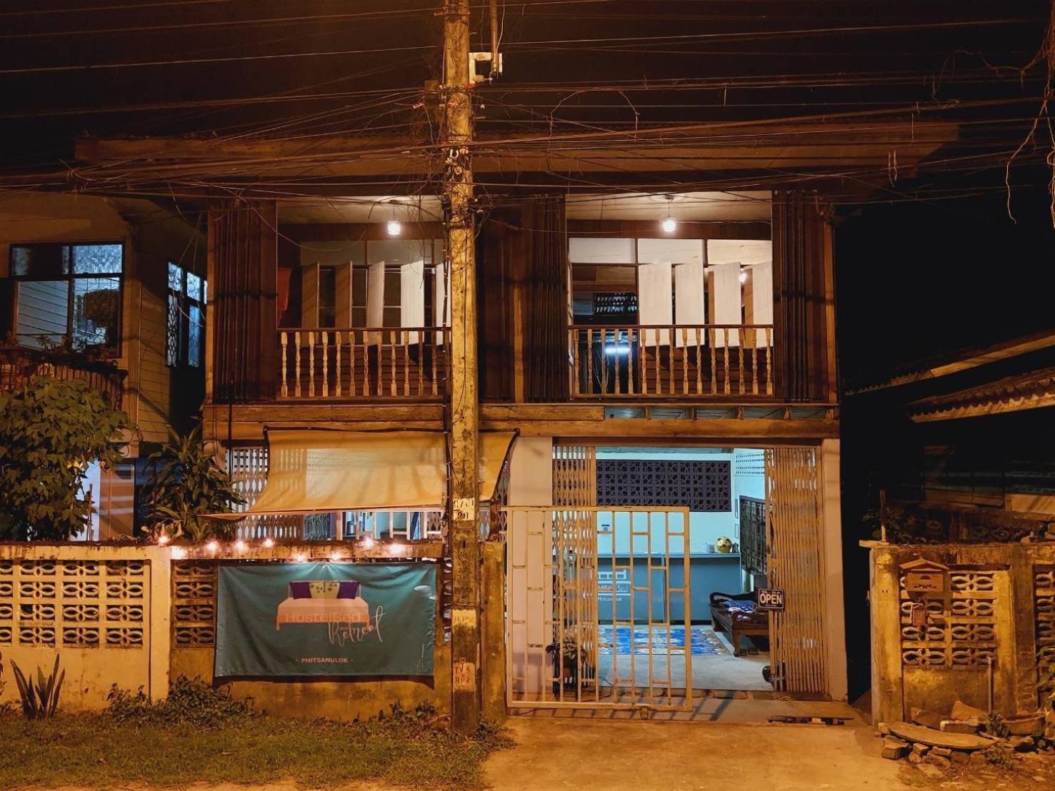 Hostelbed And Retreat Phitsanulok Esterno foto