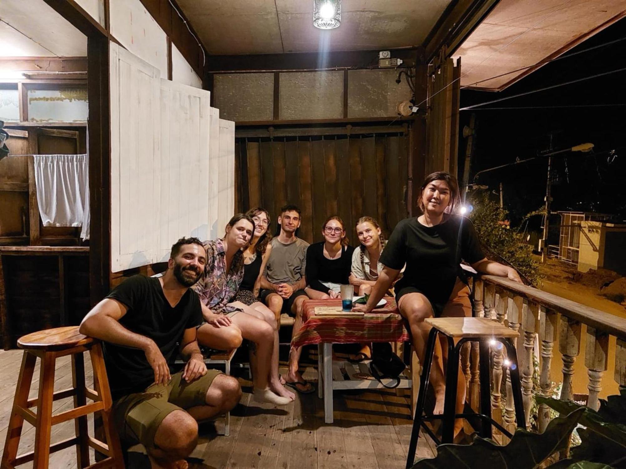 Hostelbed And Retreat Phitsanulok Esterno foto